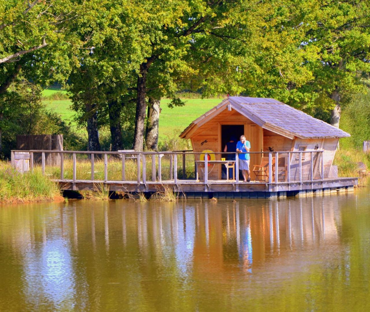 Village Flottant De Pressac מראה חיצוני תמונה